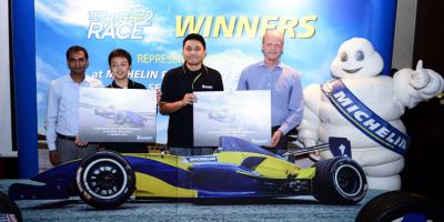 3 ”Gamer” Indonesia Difasilitasi Geber Mobil Super di Sepang