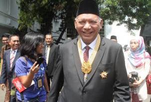 Gubernur Kaltim, Awang Faroek Ishak berharap ada tokoh dari Kaltim yang duduk di kabinet kementrian