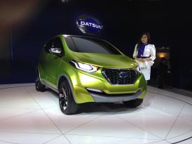 Datsun Perkenalkan Adik Go Panca pada IIMS 2014