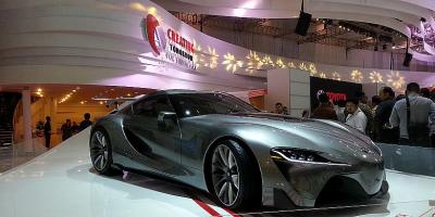 Toyota FT-1 dan FV2 Jadi Pusat Perhatian 