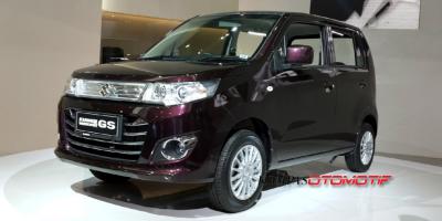 Wagon R GS dan New APV Luxury 