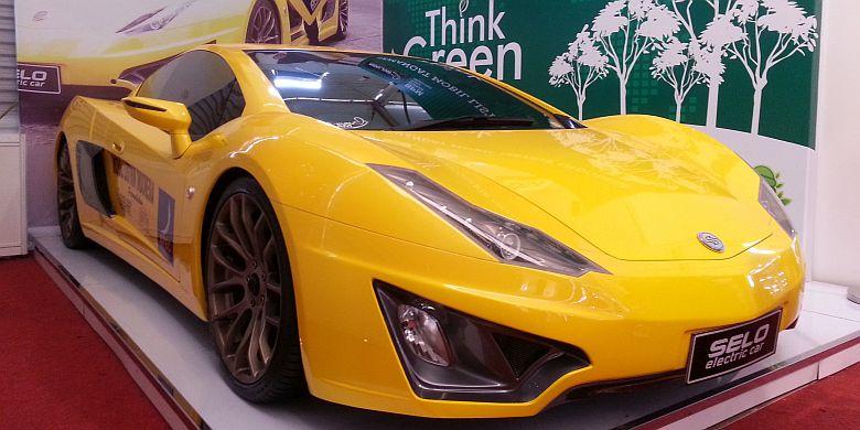 Sedan Sport Listrik Dahlan Iskan "Ngumpet" di IIMS 2014