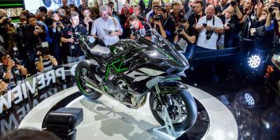 Dari Harga, Ninja H2 Tantang Ducati Panigale