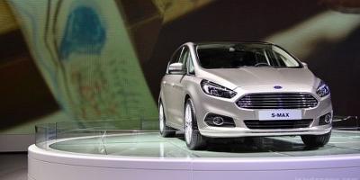 Ford Resmi Luncurkan 2 Model MPV