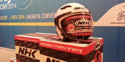 Helm NHK Reventor Hanya Rp 125.000 di IMoS 2014