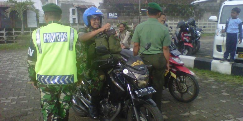 Operasi Zebra Polisi Libatkan Pm Copoti Stiker Tni