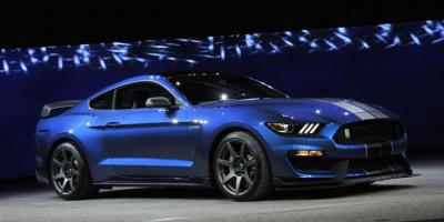 Unit Pertama Ford Shelby GT350R Mustang Dilelang
