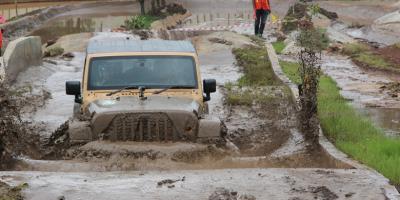 Garansindo Gelar Jeep Agility Off Road Competition
