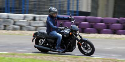 Merasakan Sensasi dan Aura Berbeda Harley-Davidson 500 Cc