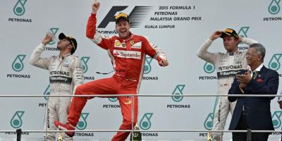 Ferrari Akhiri Puasa Juara, Asapi Mercedes-Benz di Sepang