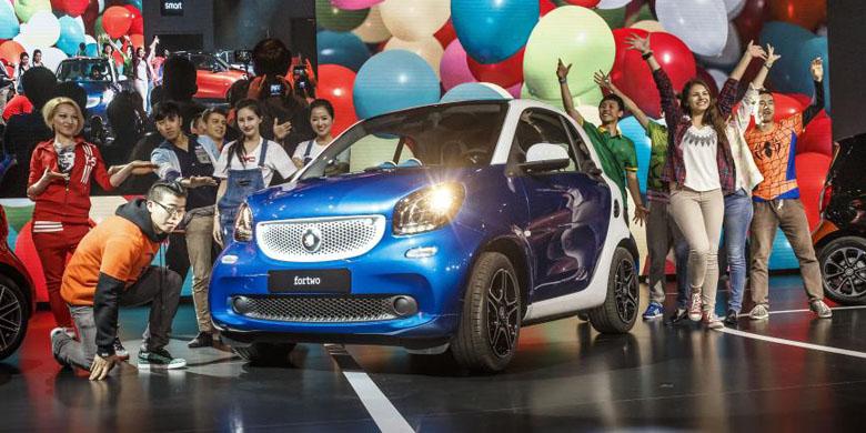 Car Show 2015 >> Warna Warni Smart Di Shanghai Auto Show 2015 Car Show 2015 >> Warna Warni Smart Di Shanghai Auto Show 2015