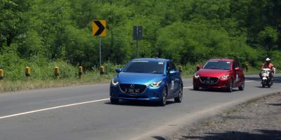 All-New Mazda2 Jelajah 1.000 Km dengan 44 Liter Bensin