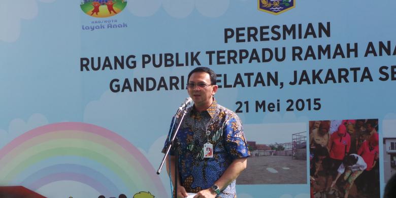 Ahok Izinkan Warga Kurang Mampu Menikah di Ruang Publik 