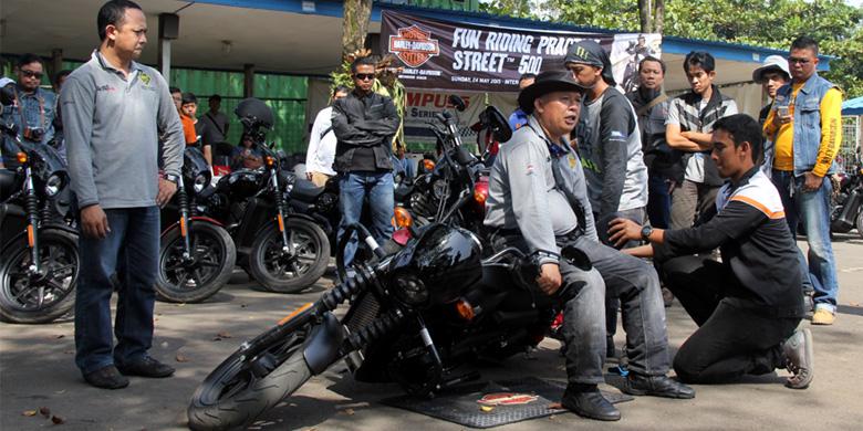 Latihan Naik Harley  Davidson  yang Benar dan Aman