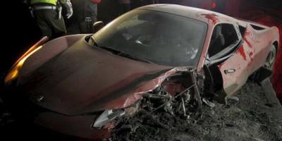 Mabuk, Bintang Juventus Hancurkan Ferrari 458 Italia