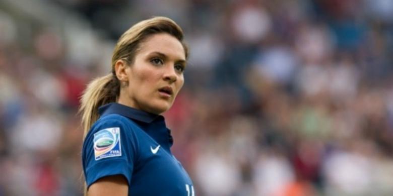 10 Pemain Sepak Bola Wanita Cantik Dunia | BolaOtomotif.com