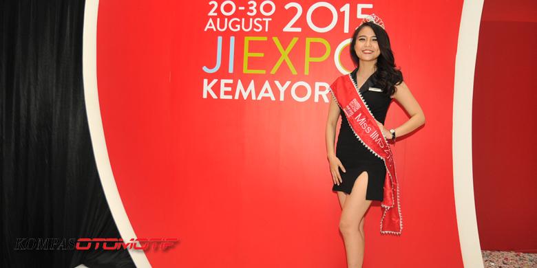 Si Cantik SPG Toyota Didapuk Jadi Miss IIMS 2015