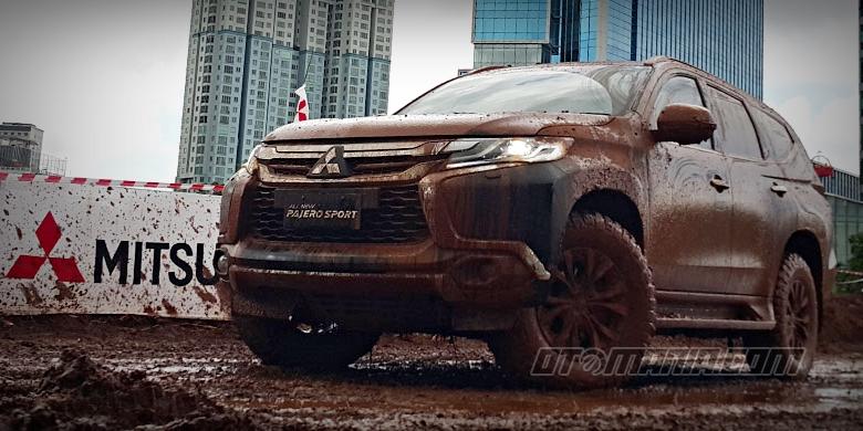 Bermain Lumpur, Pajero Dakar Harus Ganti Pelek - Kompas.com