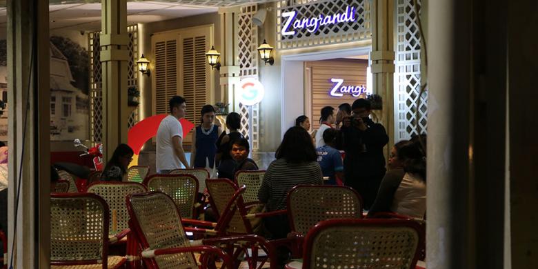 Semangkuk Nostalgia Di Kedai Es Krim Zangrandi Surabaya