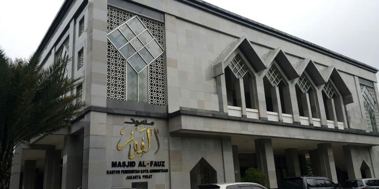 Membandingkan Anggaran Pembangunan Masjid Al Fauz dan 