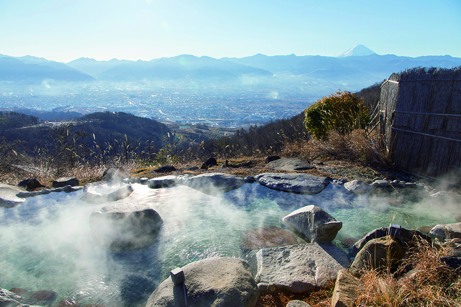 Terdapat dua pemadian di sini, Kocchi no Yu dengan pemandangan Gunung Fuji dari bagian depan dan Acchi no Yu dengan pemandangan Gunung Fuji dan Lembah Koufu.