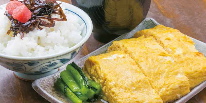 Tamagoyaki Ozawa di Prefektur Kanagawa, Jepang, merupakan restoran terkenal yang menyajikan menu Tamagoyaki atau telur dadar khas Jepang.