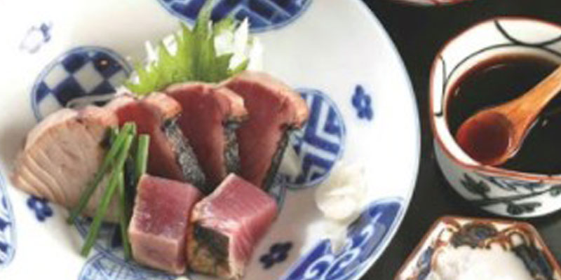 Restoran Ginza Ibuki. Restoran peraih gelar Michelin dengan menu masakan Jepangnya ini menawarkan set makan siang seharga mulai dari 1.404 Yen.
