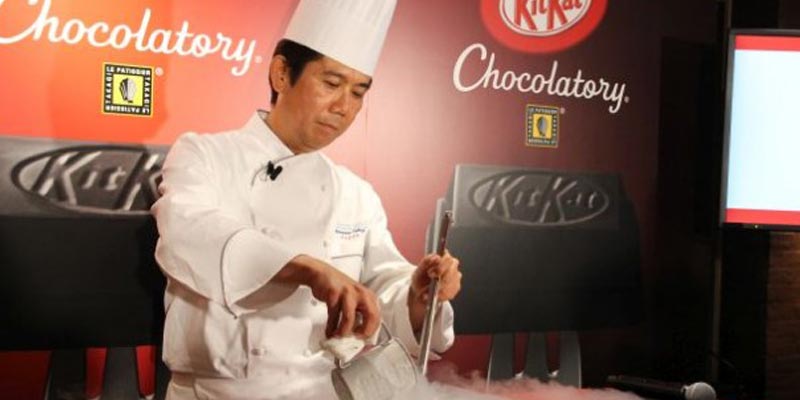 KitKat Chocolatory di Jepang berada di bawah pengawasan penuh chef pastry ternama, Takagi Yasumasa.