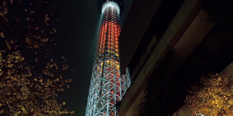 Tokyo Sky Tree Town (R) Dream Christmas 2017 adalah festival iluminasi cahaya bertema kirameku hoshi ga terasu machi (kota yang disinari kelap kelip bintang yang berkelap kelip) yang akan diselenggarakan hingga 4 Maret 2018.