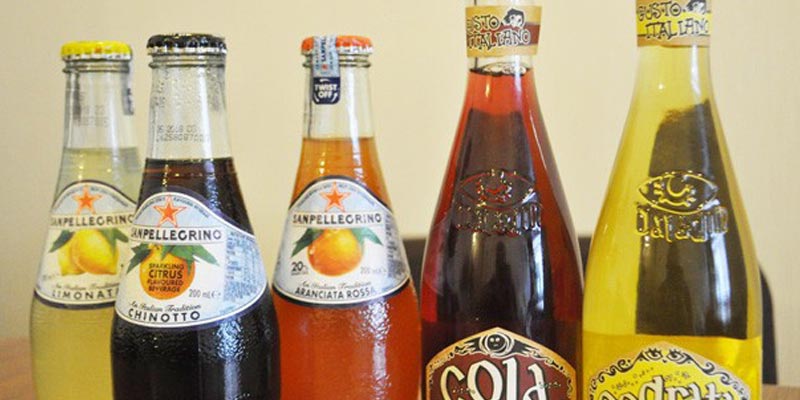 Selain kroket, Toko arancini NAGOYA ini juga menyediakan minuman soda buatan Italia seperti baladin cola dan limonata yang tidak menggunakan bahan aditif, dijual dengan harga 480 Yen per botolnya. 