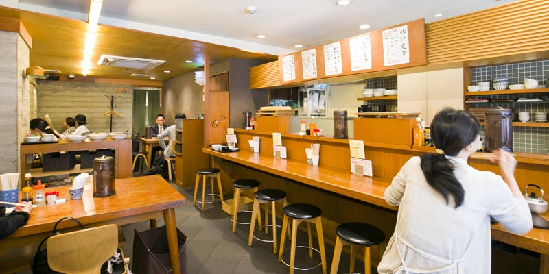 Restoran Wappa-teishokudo yang terletak di Kego, Prefektur Fukuoka, Jepang. Restoran ini dikenal sebagai pencetus varian menu yang berlimpah dan mengenyangkan.