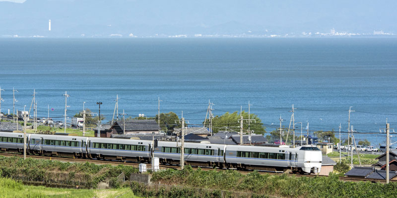 Biwako atau yang lebih terkenal dengan sebutan Lake Biwa, terletak di Prefektur Shiga, bagian timur Kyoto. Biwa merupakan danau terbesar di Jepang.