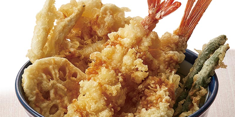 Soshun Tendon ini terdiri dari campuran gorengan tempura ikan dan sayur yang tekstur serta rasanya paling baik hingga awal musim semi. 