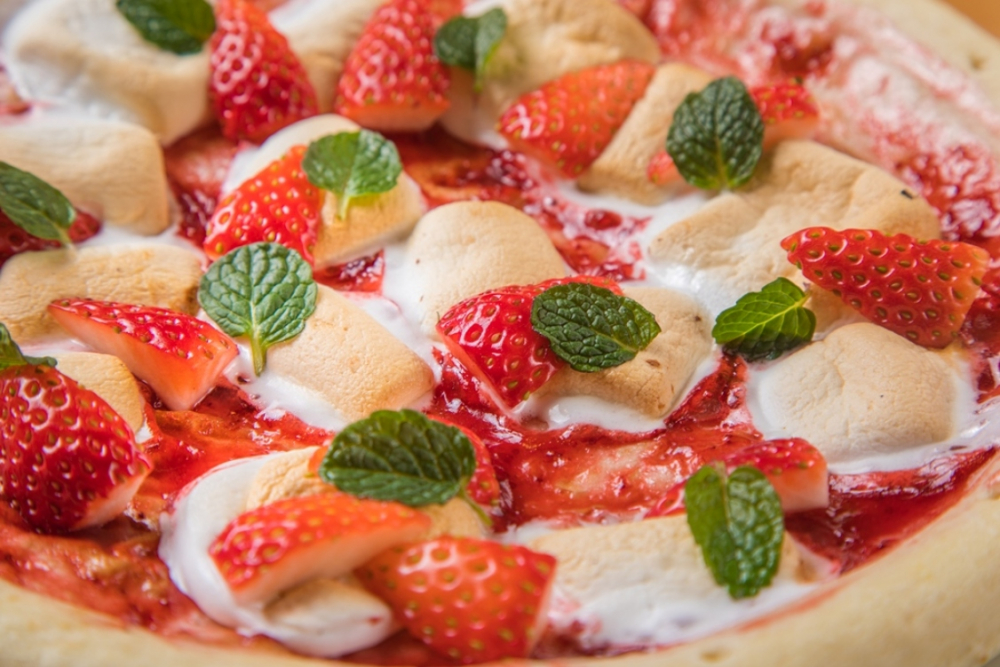 Strawberry and Milk Sweet Pizza 