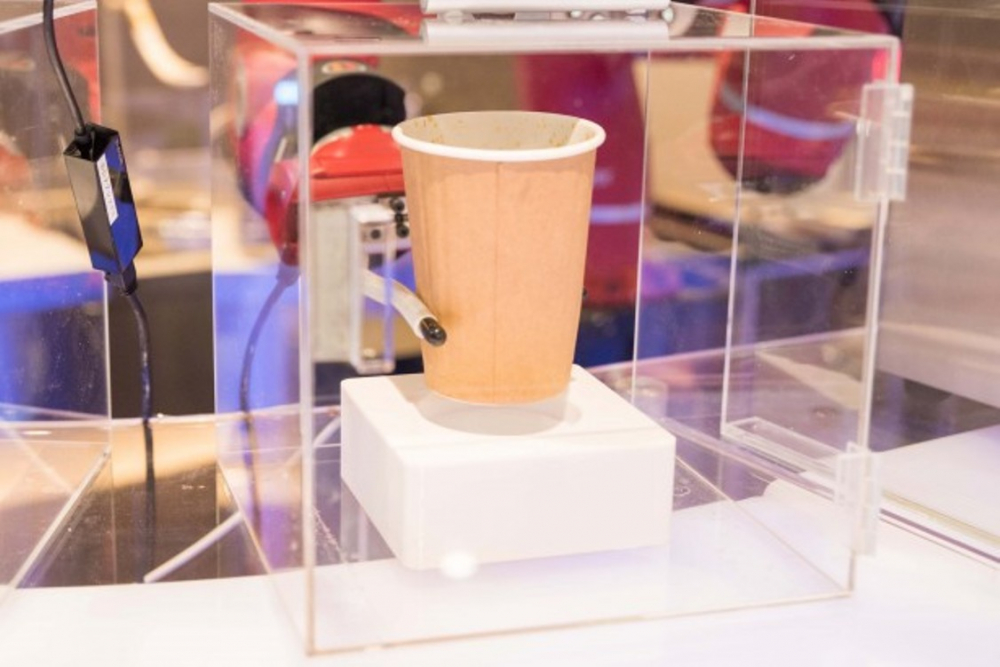 Barista robot di Henna Cafe 