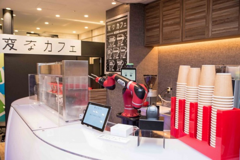 Barista robot di Henna Cafe 