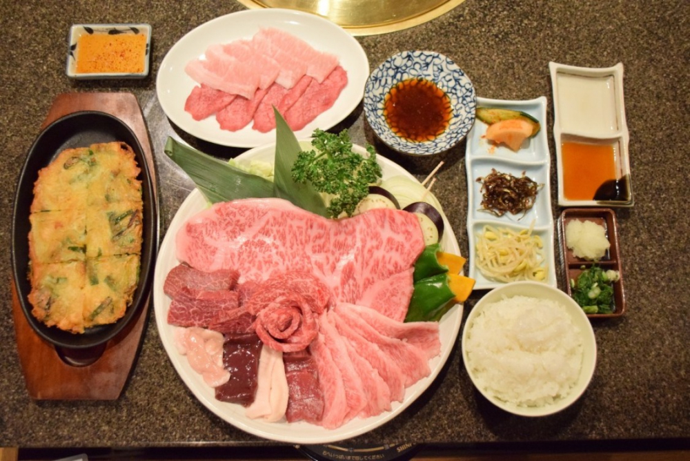 Take Course Beef seharga 4.500 yen per orang 