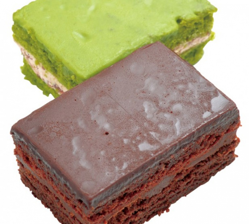 “F-Chocolat”, di depan adalah plain dan yang belakang adalah matcha yang dijual secara terbatas waktu
