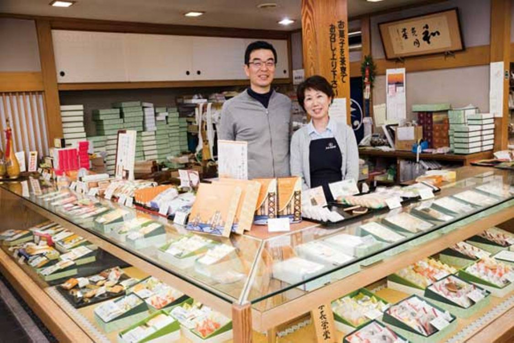Pemilik toko generasi ke tiga, Nagate-san dan istri
