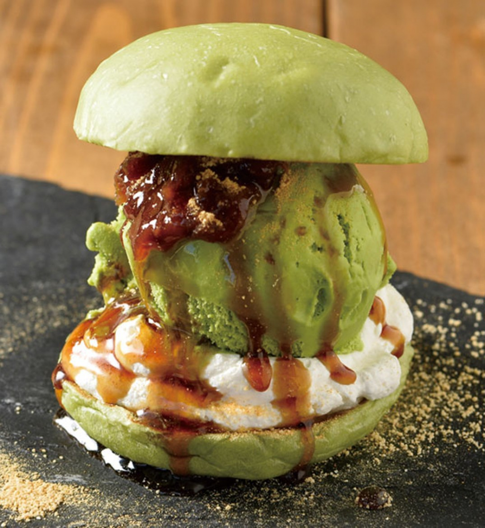 Es Matcha Sandwich / Dragon Burger
