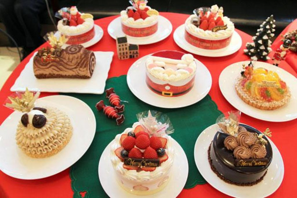 Aneka kue Natal dari Ginza Cozy Corner