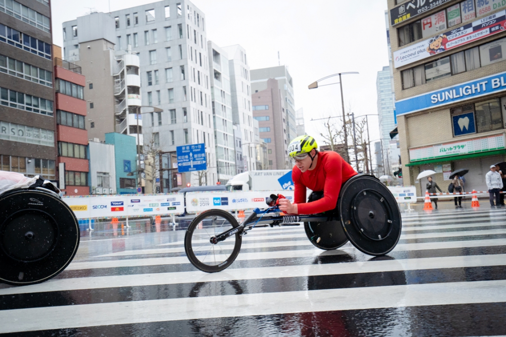 Pelari berkursi roda di Tokyo Marathon 2019
