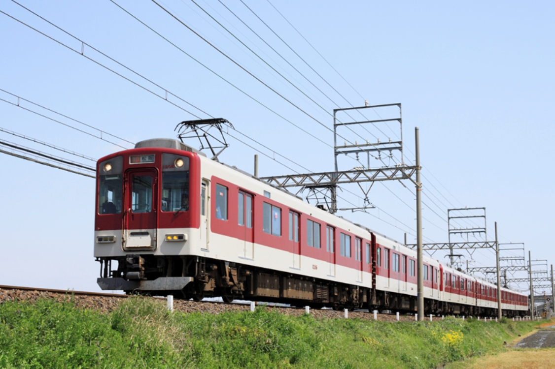 Naik kereta dengan Kansai Thru Pass 