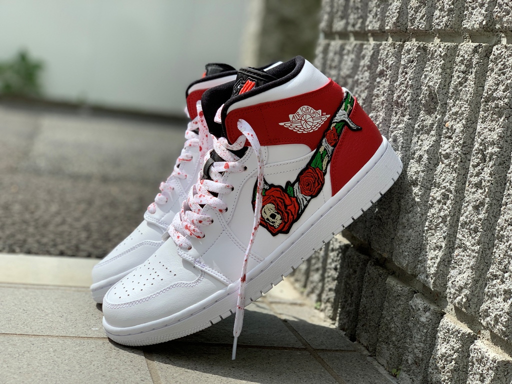 SKULL ROSES AJ1 MID 