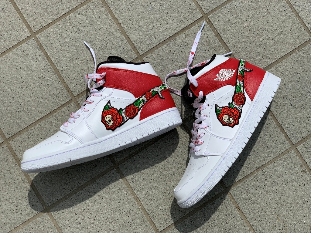 SKULL ROSES AJ1 MID 