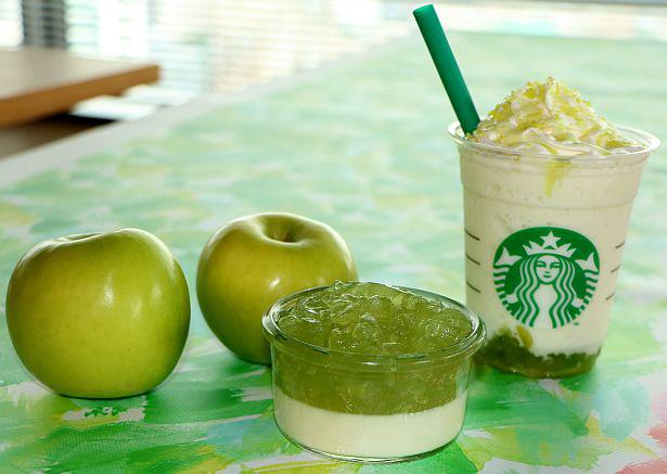 “Green Apple Jelly Frappuccino” memiliki rasa asam-manis dan menyegarkan