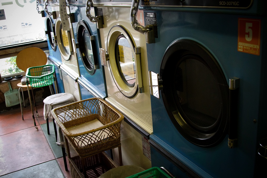 Coin Laundry