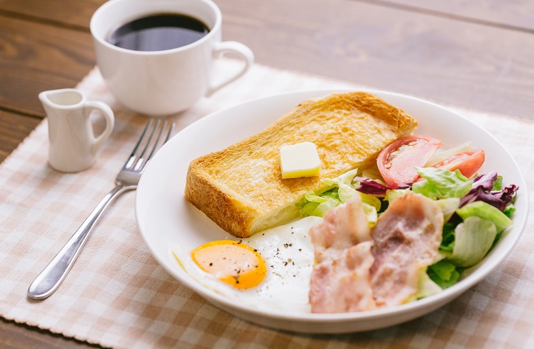 Ilustrasi sarapan di Jepang.