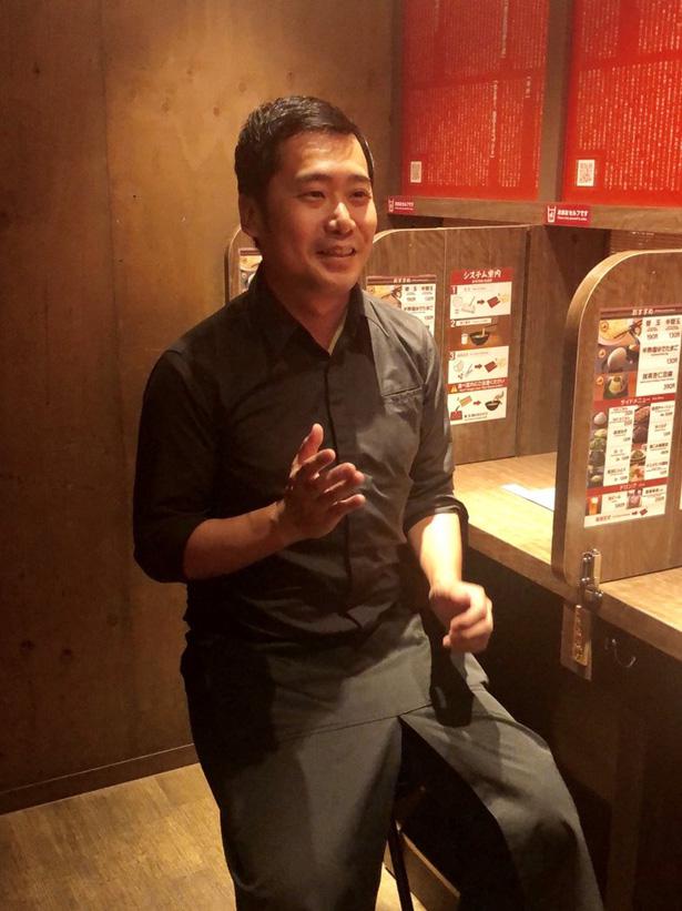 Shibata-san, manajer restoran ini.