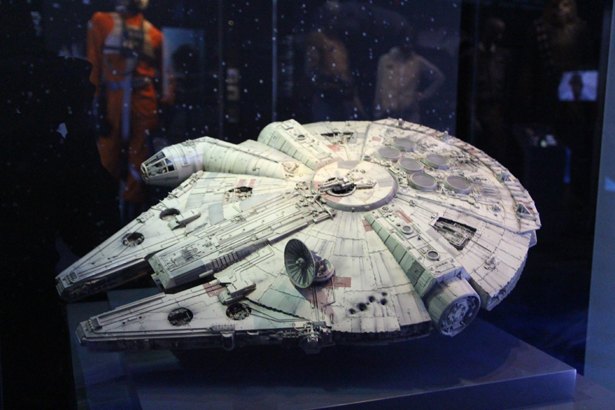 Model Millennium Falcon
